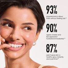 Indlæs billede til gallerivisning GEN NUDE® DEW IN ONE CHEEK &amp; LIP STICK
