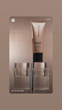 Indlæs og afspil video i gallerivisning COMPLEXION RESCUE™ TINTED MOISTURIZER - HYDRATING GEL CREAM BROAD SPECTRUM SPF 03
